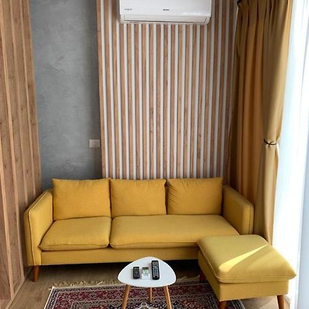 Ema'S Apartment Shkoder Luaran gambar